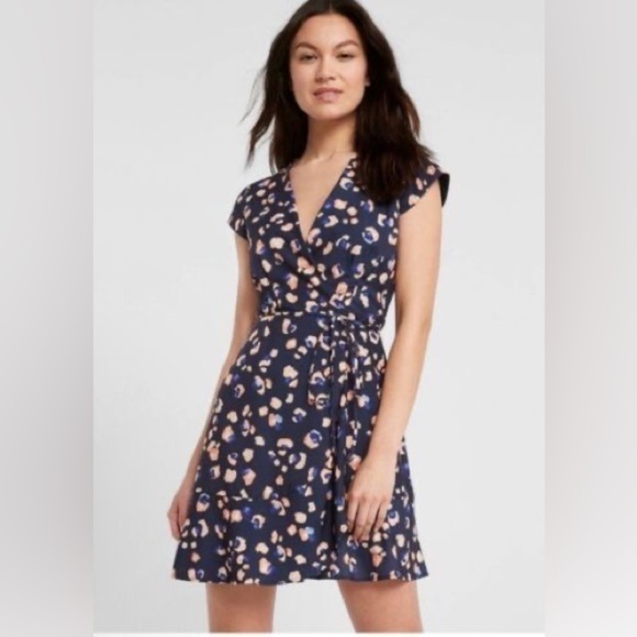 Hutch Clara Leopard Wrap Dress L - Picture 1 of 12